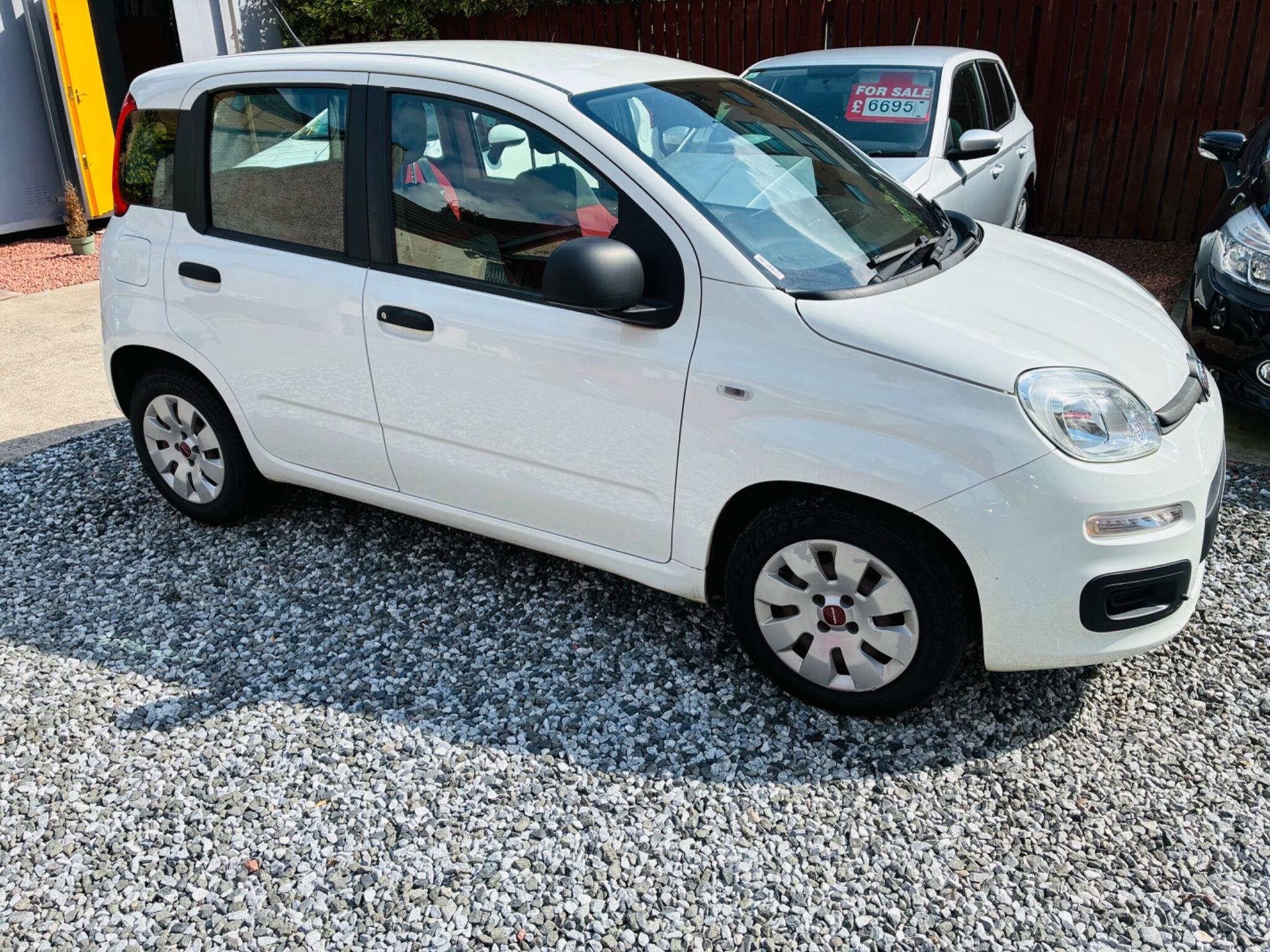 Fiat Panda dealer public-web source image